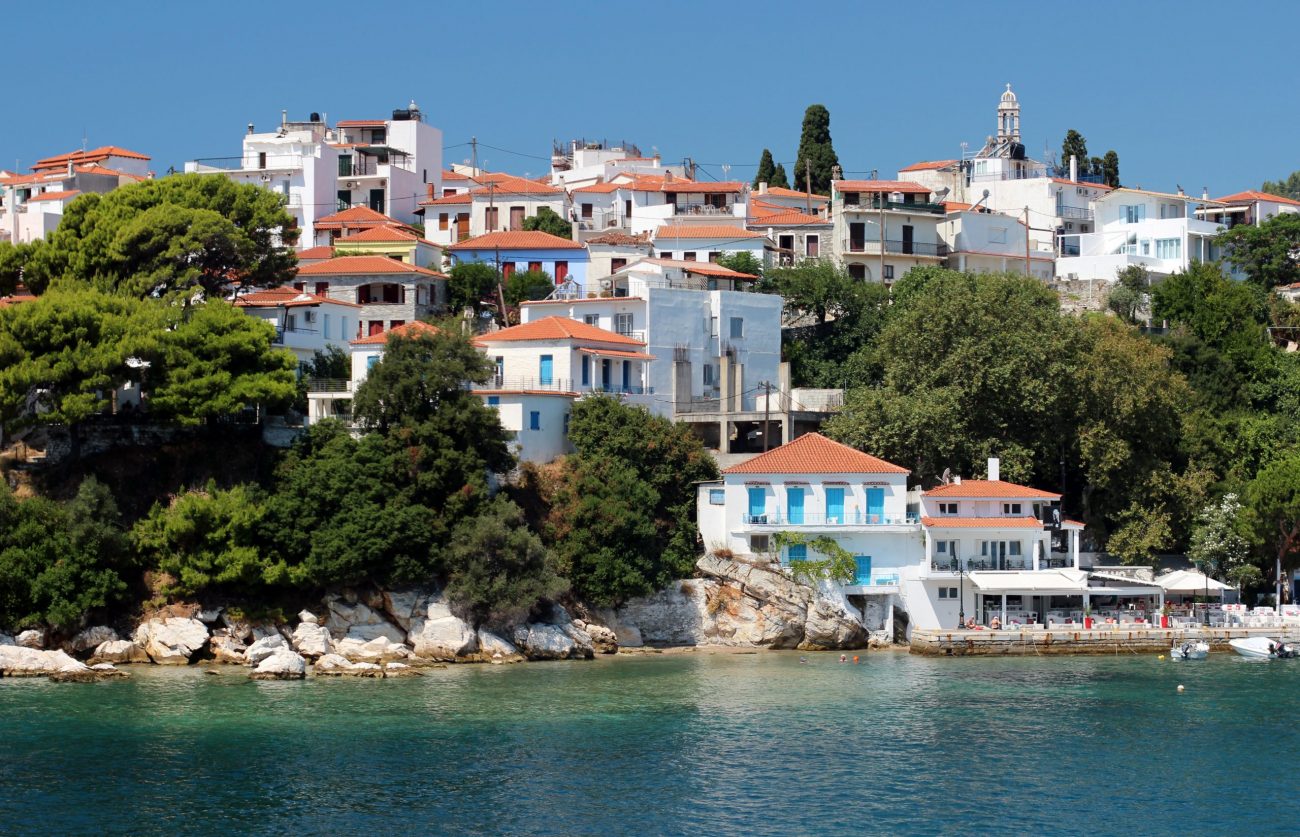 Beautifull,Skiathos,Town,Greek,Tavern,By,The,Sea,With,Fishing