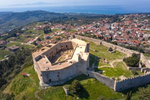 5 κάστρα στην Ελλάδα που αξίζουν προσοχής